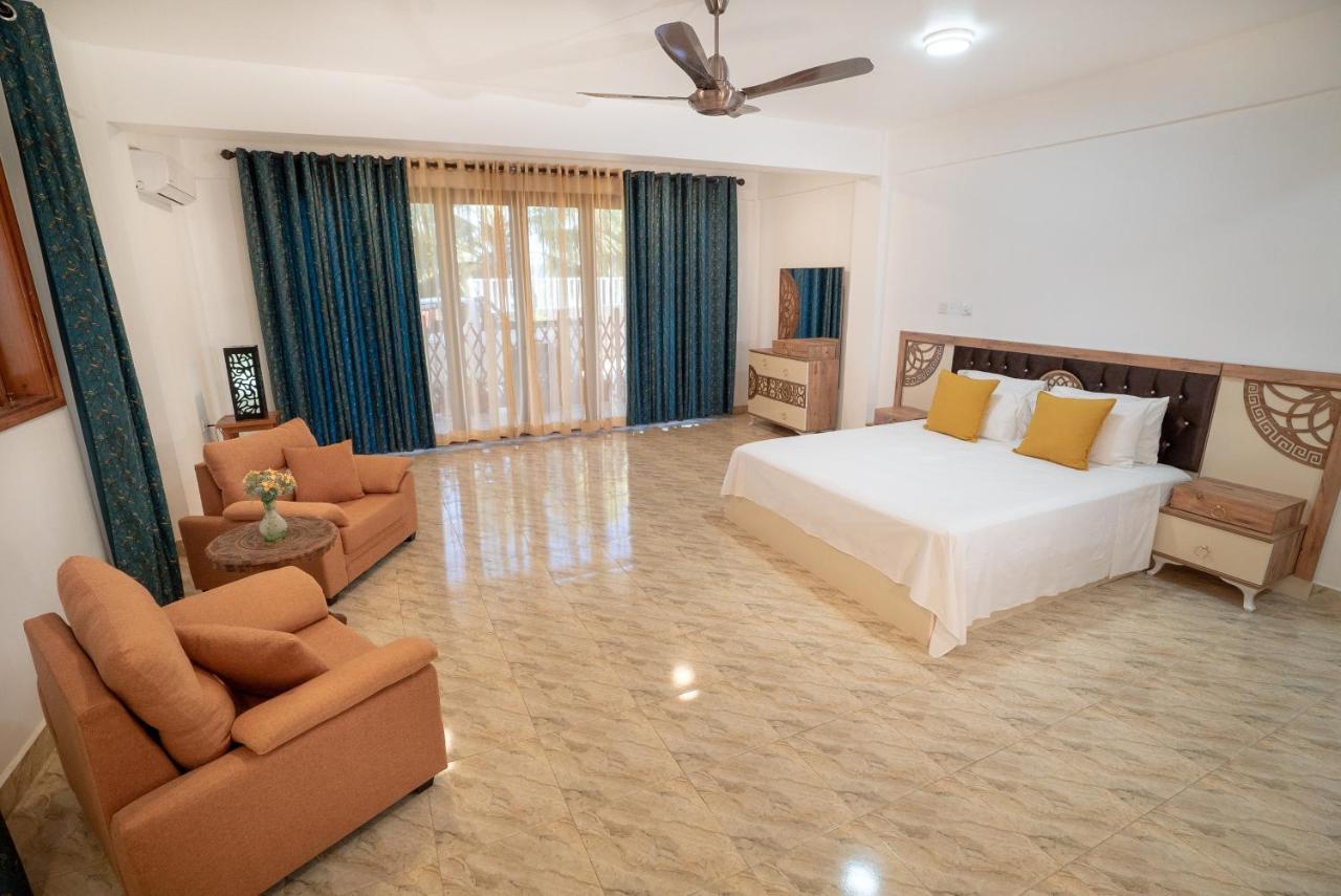 La Belle Residence Self Catering Accommodation 博瓦隆 外观 照片
