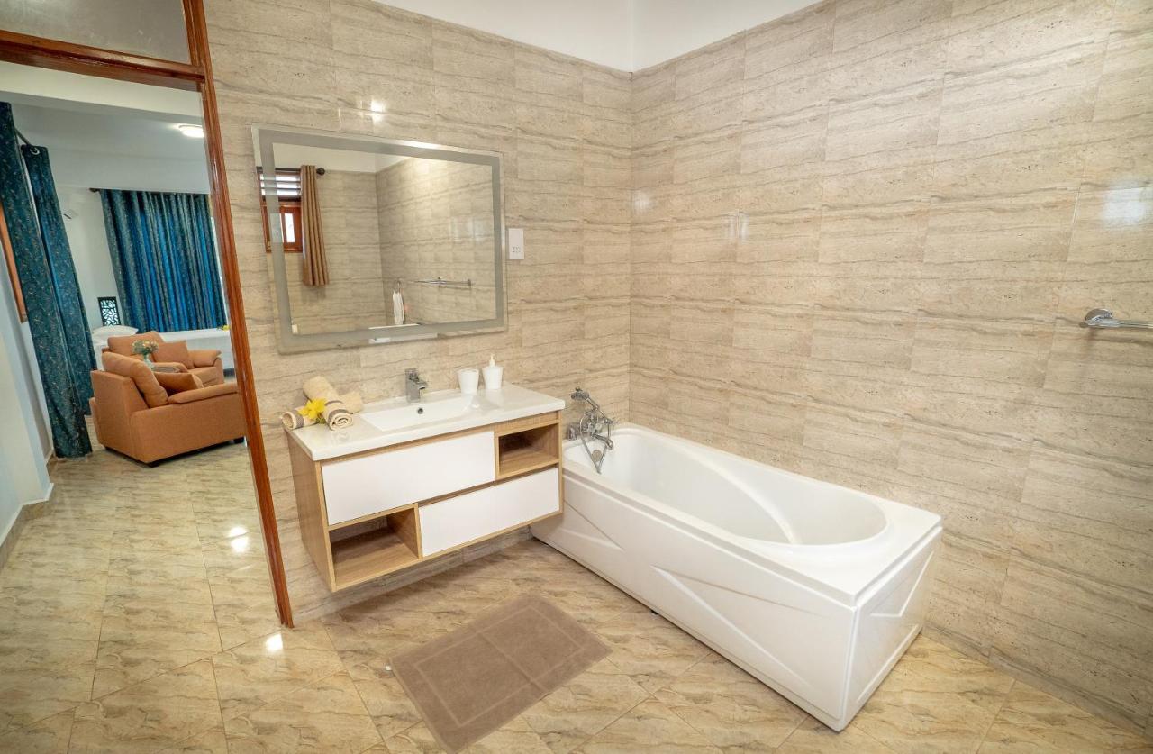 La Belle Residence Self Catering Accommodation 博瓦隆 外观 照片